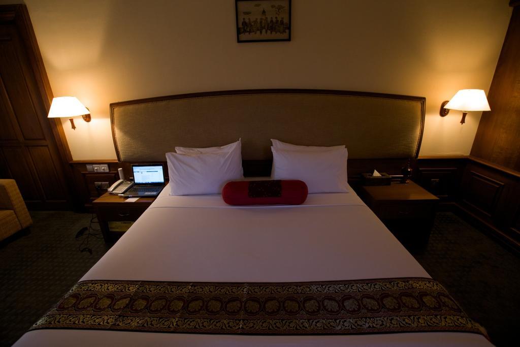 Junction Nay Pyi Taw Hotel 3*